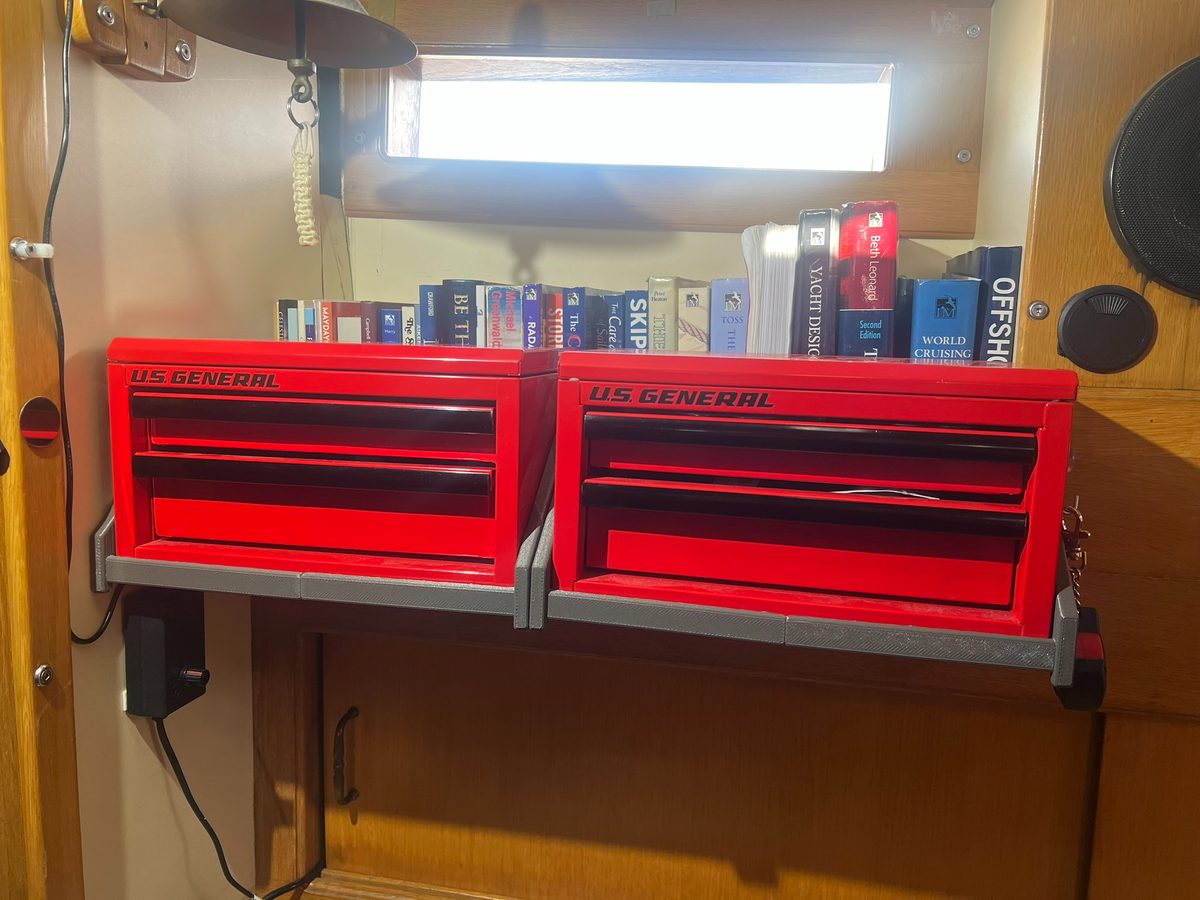 Toolbox shelf